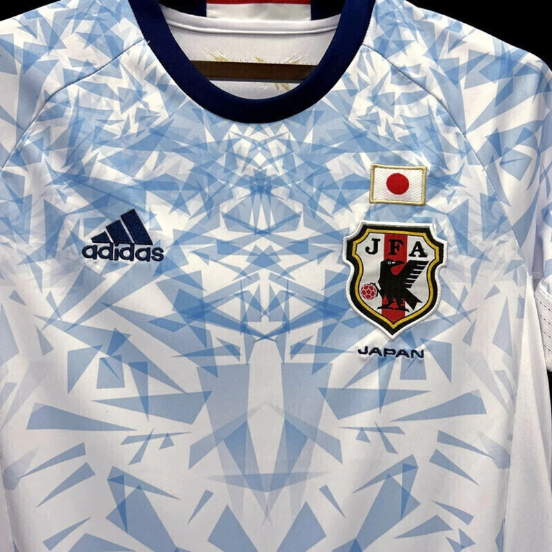 Camisa Japão 2016/2017 Edição Especial Goku - Retrô Masculino - Branca e Azul