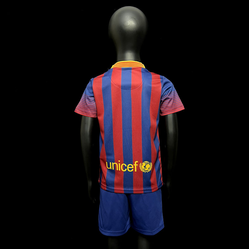 Conjunto Infantil Barcelona Retrô 2013/2014